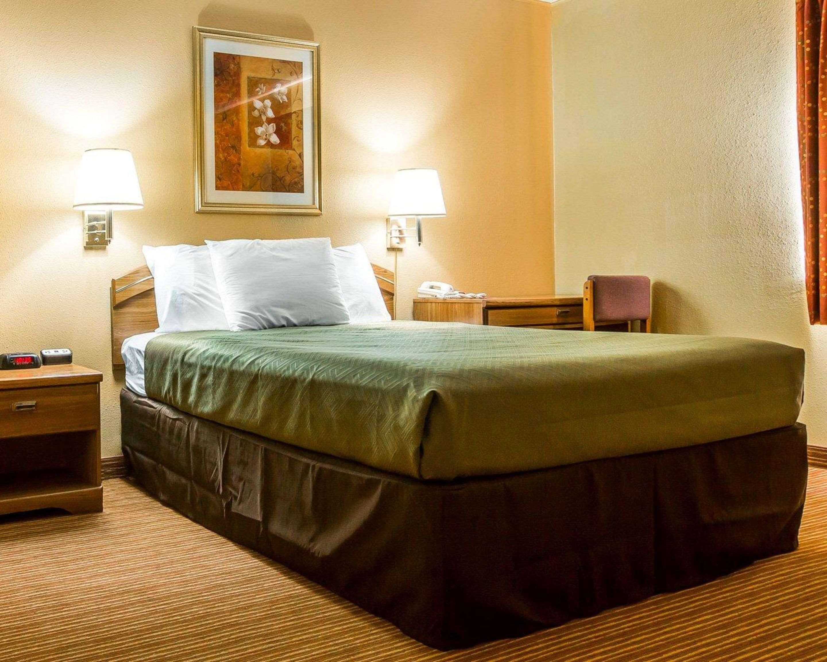 Surestay By Best Western Massena Exterior photo