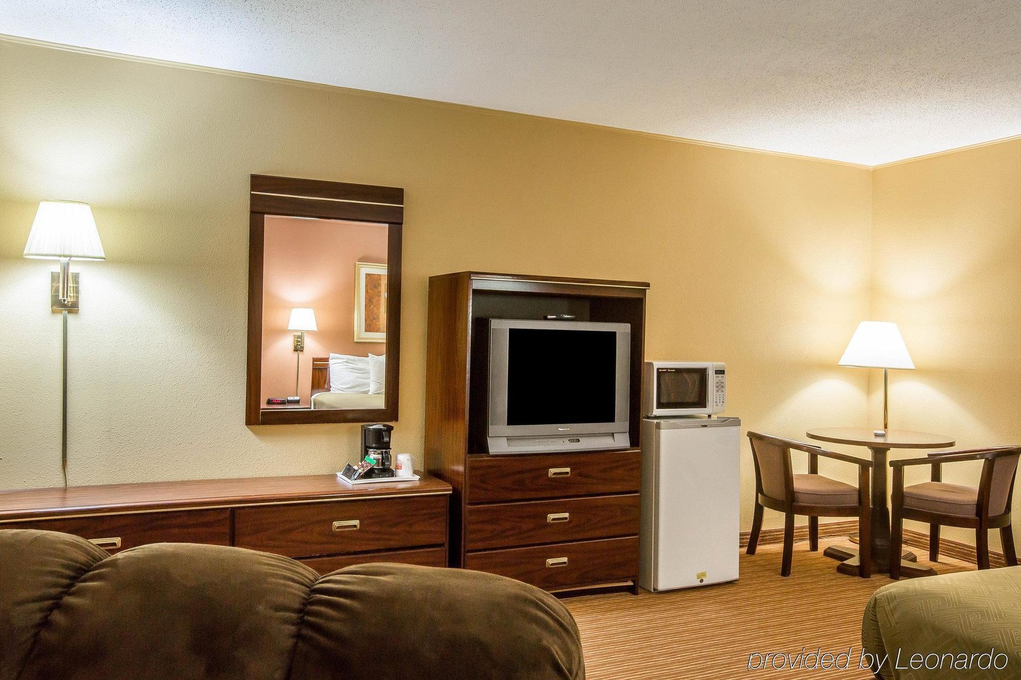 Surestay By Best Western Massena Exterior photo