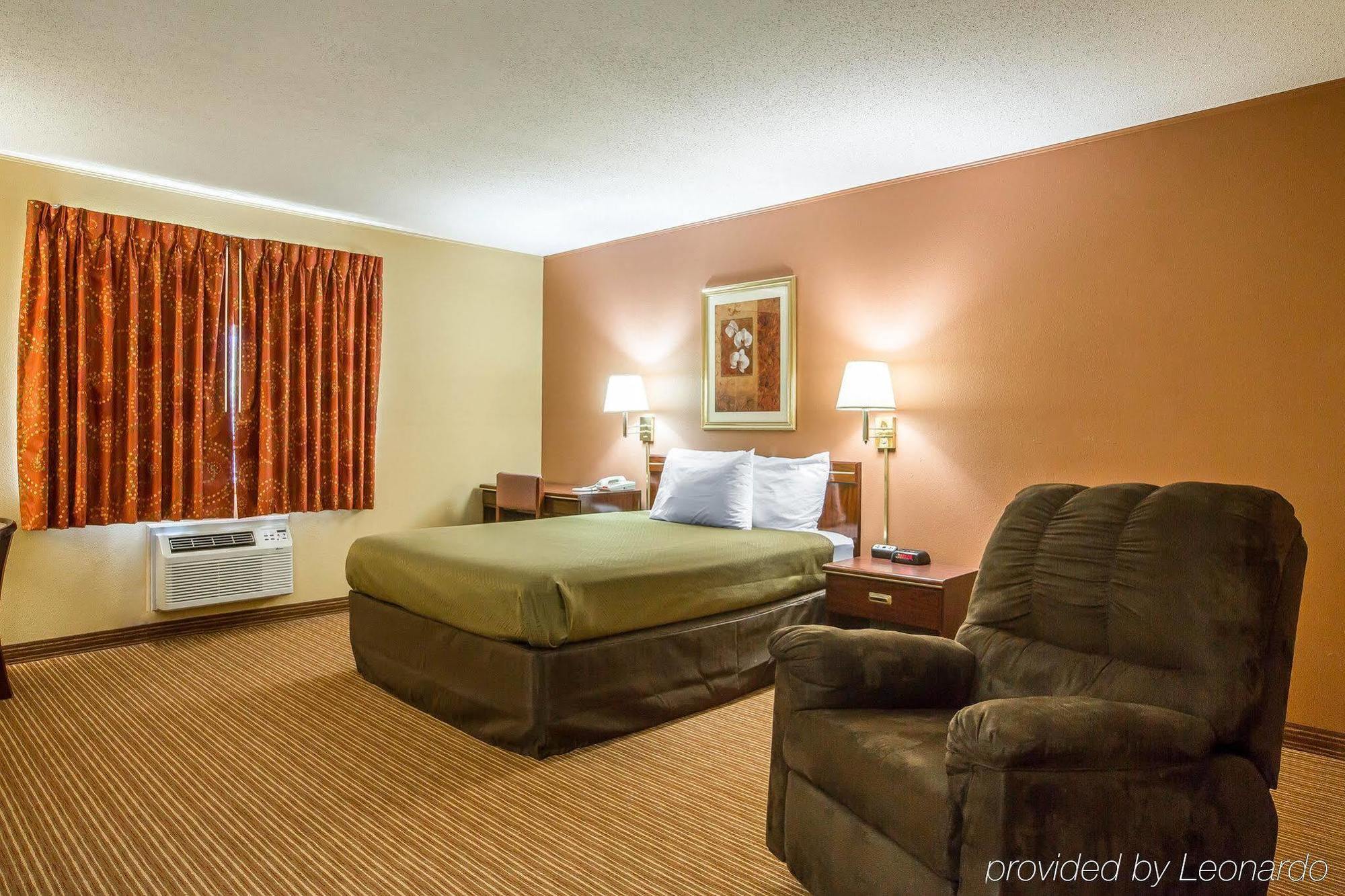 Surestay By Best Western Massena Exterior photo