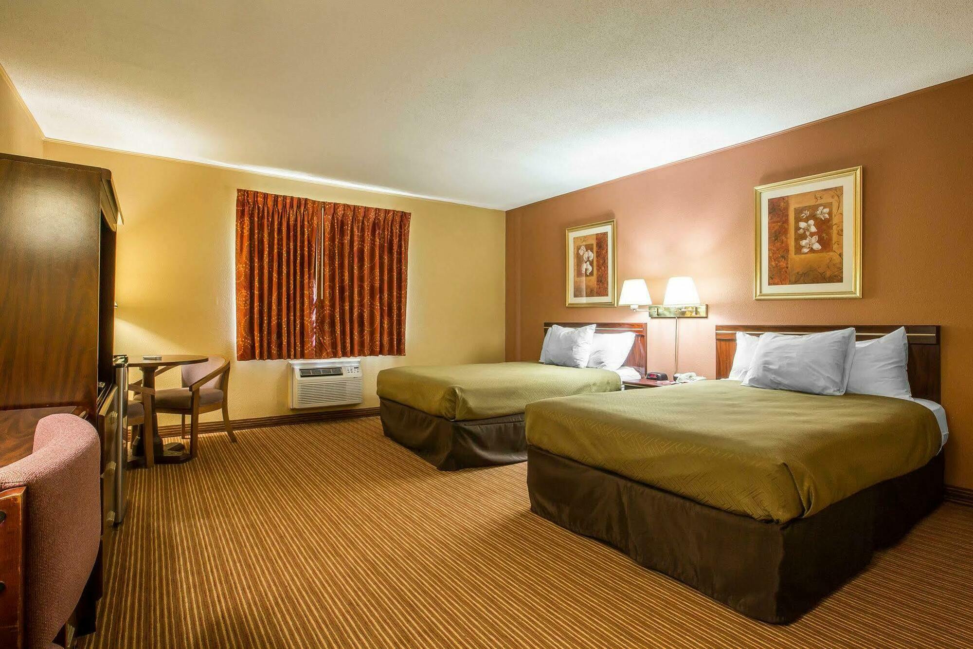 Surestay By Best Western Massena Exterior photo